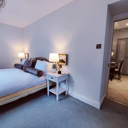 ゲストハウス Barrow House