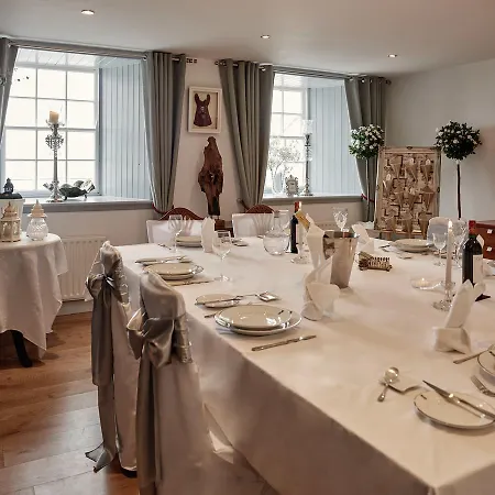 Barrow House 4*