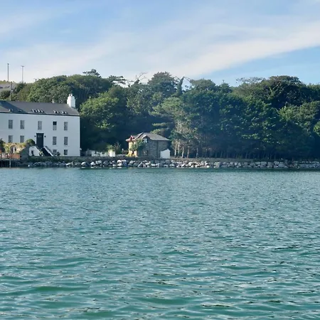 Barrow House Trá Lí