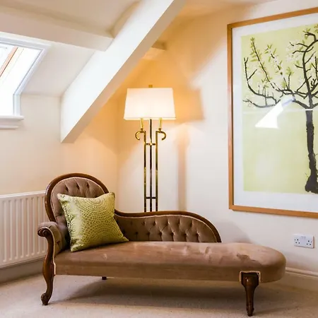 Barrow House ゲストハウス 4*