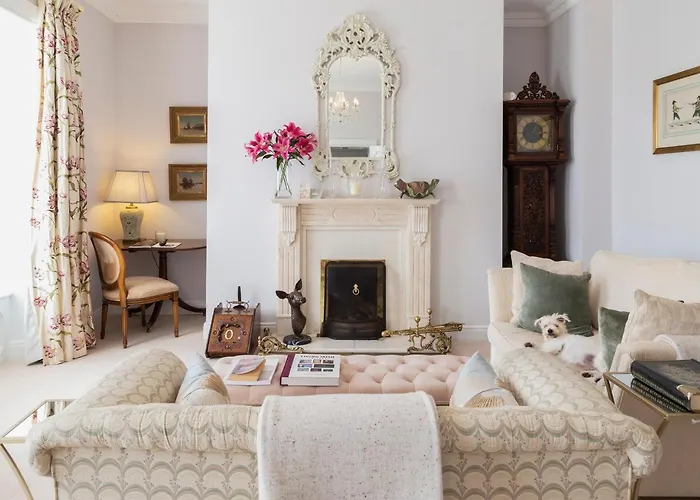 招待所 Barrow House 4*