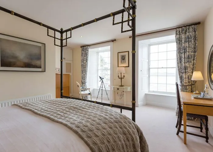 招待所 Barrow House 4*